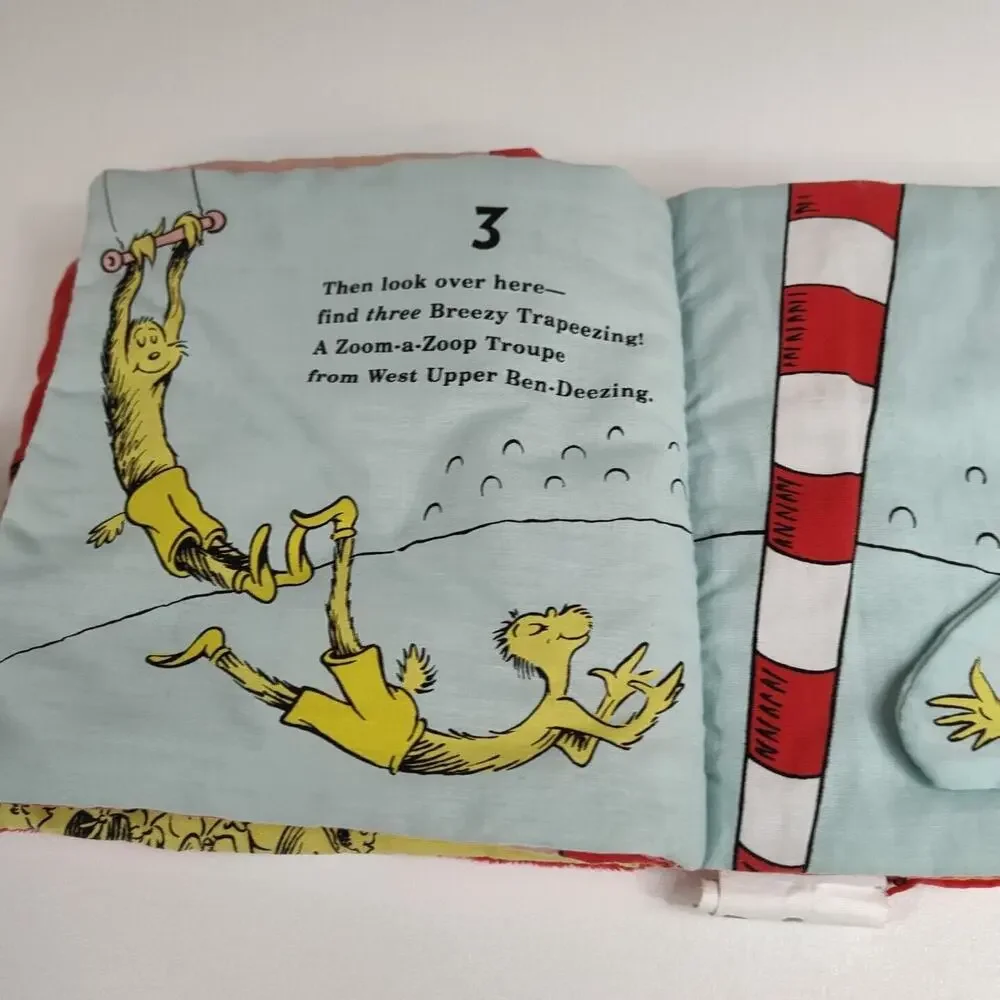 Random House 2004 Dr Seuss Circus McGurkus Plush Rattle Book Baby Toddler Toy 7”
